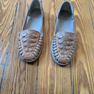 NEVER WORN Nisolo Ecuador Huarache Sandal Size 7 Almond Color w/ original box